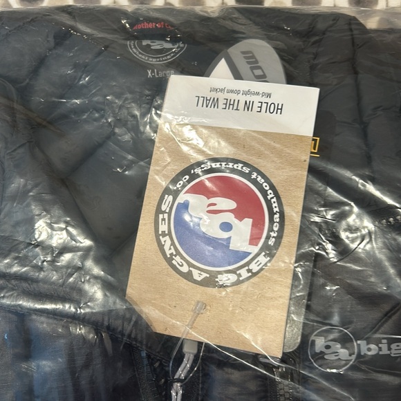 Big Agnes Hole in the Wall down jacket - Picture 2 of 5